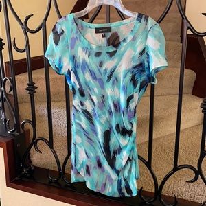 Karen Kane patterned, ruched top